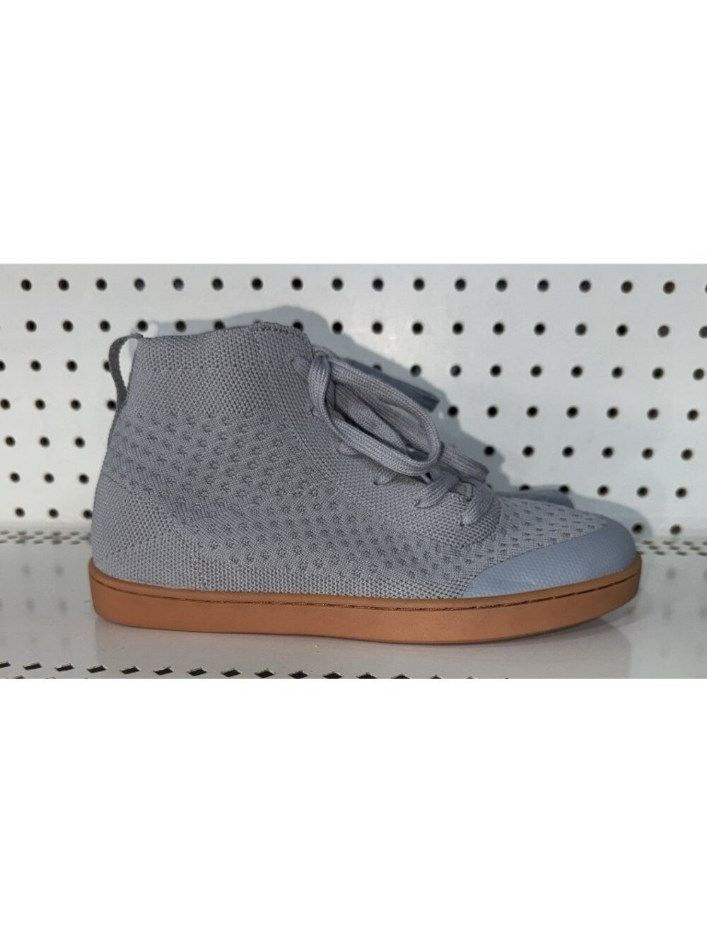 SUAVS The Legacy Womens Athletic Shoes Sneakers Size US 7 EU 38 Gray Gum